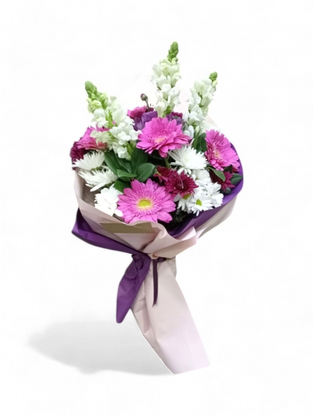 Pembe Mevsim Çiçekleri Buketi Kırmızı Gül 022